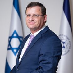 גאל גרינוולד 